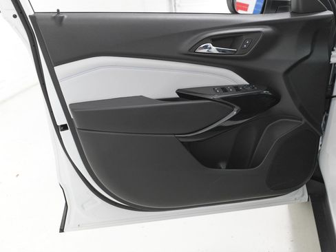 New 2026 Chevrolet Trax LT FWD image 12