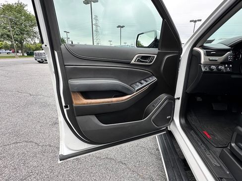 Used 2020 GMC Yukon Denali w/ Open Road Package AWD/4WD image 24