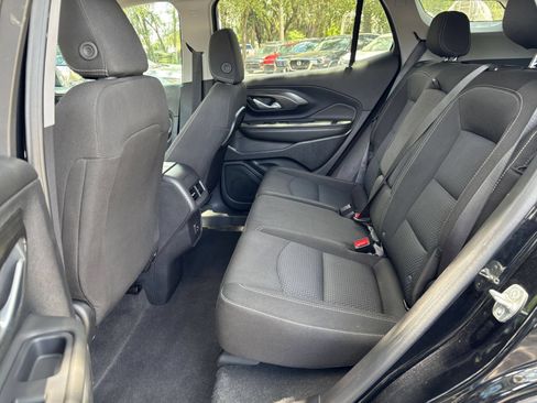Used 2024 GMC Terrain SLE FWD image 38
