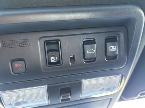 Used 2021 Nissan Titan PRO-4X w/ Pro-4x Convenience Package AWD/4WD image 24