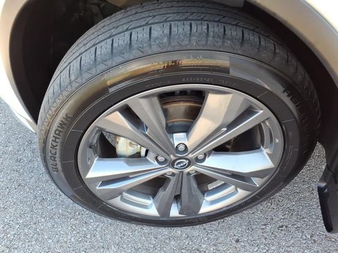 Used 2024 Nissan Murano Platinum w/ Cargo Package AWD/4WD image 23