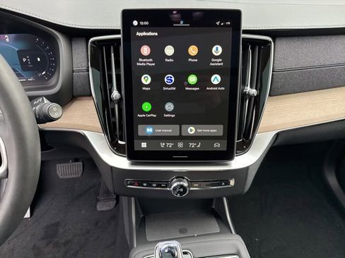 New 2026 Volvo XC90 B6 Plus w/ Protection Package Premier image 10