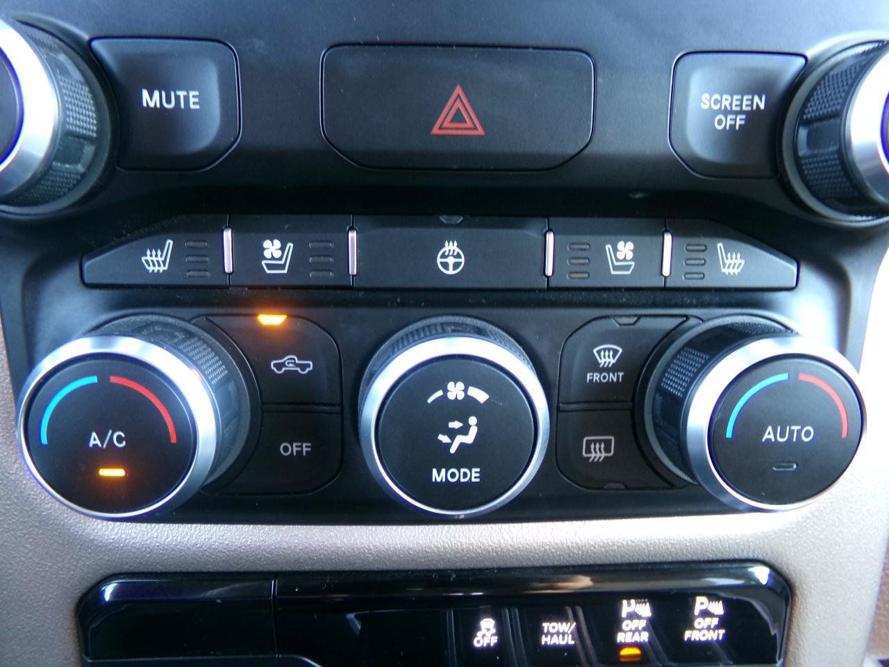 Used 2019 RAM 1500 Laramie AWD/4WD image 34