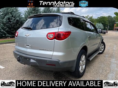 Used 2011 Chevrolet Traverse LT w/ LPO, 'HIT The Road' Package FWD image 4