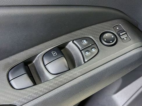 Used 2024 Nissan Altima 2.5 SV image 20