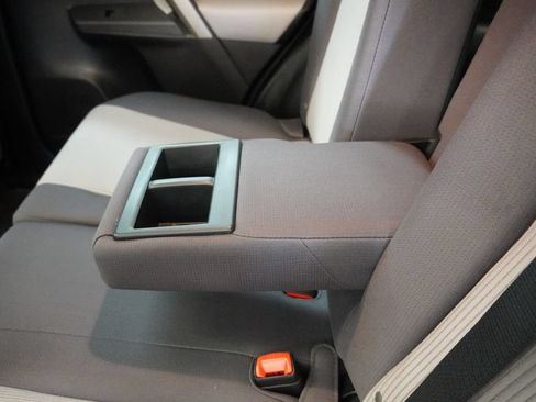 Used 2015 Toyota RAV4 XLE AWD/4WD image 27