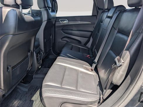Used 2021 Jeep Grand Cherokee Limited AWD/4WD image 15