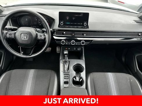 Used 2022 Honda Civic Sport image 12