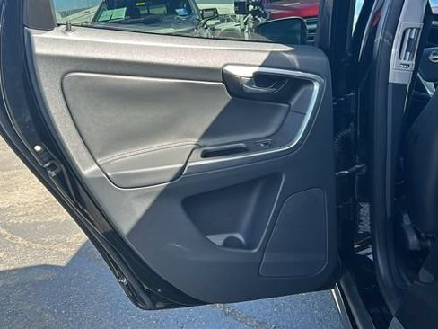 Used 2015 Volvo XC60 T5 Platinum w/ Protection Package FWD image 14