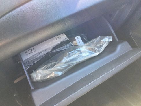 Used 2023 Chevrolet Equinox LT image 22