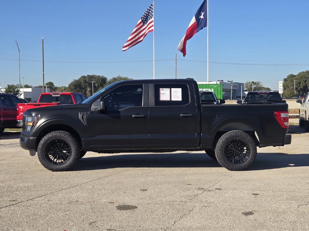 Used 2023 Ford F150 XL w/ STX Appearance Package RWD image 4