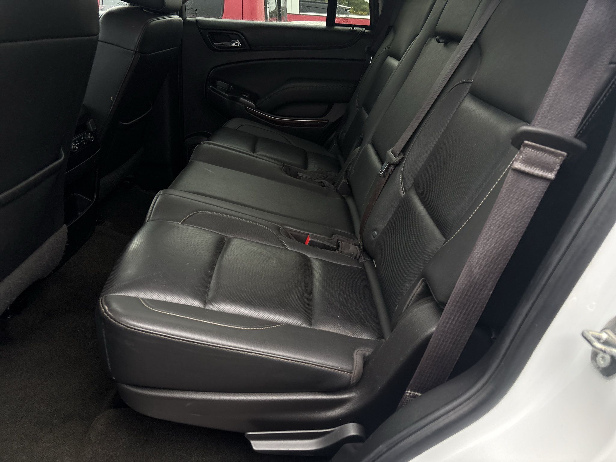 Used 2017 GMC Yukon SLT AWD/4WD image 13