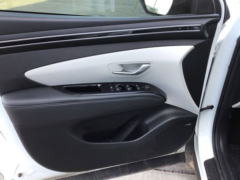 Used 2022 Hyundai Tucson Limited image 16