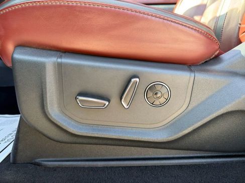 Used 2022 Ford F450 Platinum w/ FX4 Off-Road Package image 23