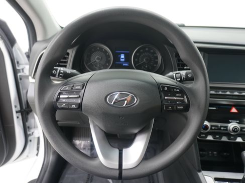 Used 2020 Hyundai Elantra SEL w/ Cargo Package (C1) FWD image 15