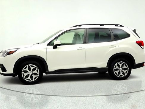 Used 2022 Subaru Forester Premium AWD/4WD image 8