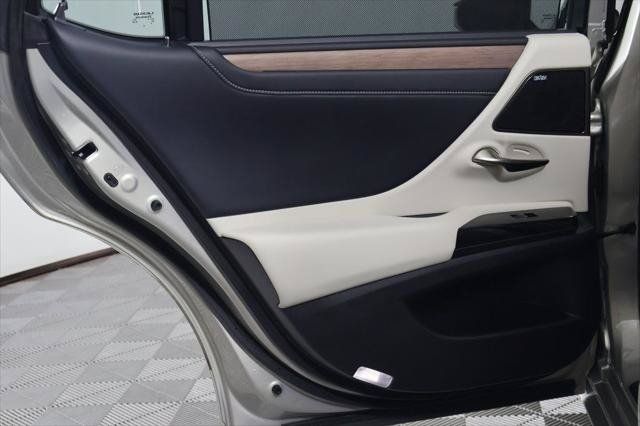 Certified 2024 Lexus ES 300h Ultra Luxury w/ Accessory Package (Z2) FWD image 13