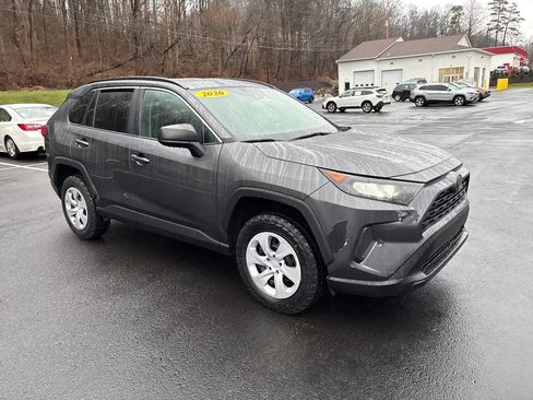 Used 2020 Toyota RAV4 LE image 7