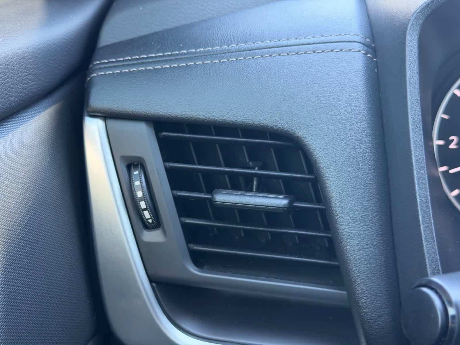 Certified 2025 Nissan Rogue S FWD image 24