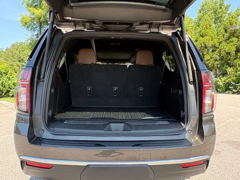 Used 2021 Chevrolet Suburban High Country AWD/4WD image 21