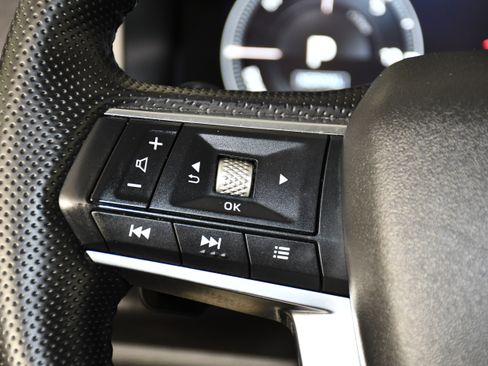 Used 2025 Mitsubishi Outlander SE AWD/4WD image 20
