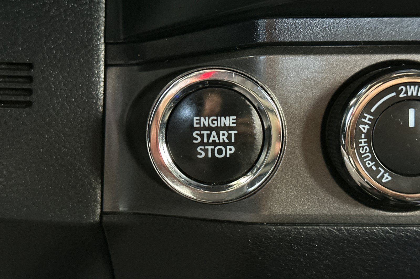 Used 2023 Toyota Tacoma TRD Sport AWD/4WD image 28