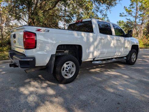 Used 2019 Chevrolet Silverado 2500 LT w/ All Star Edition image 7