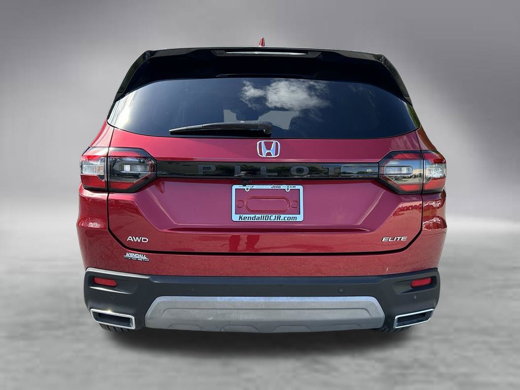 Used 2024 Honda Pilot Elite image 5