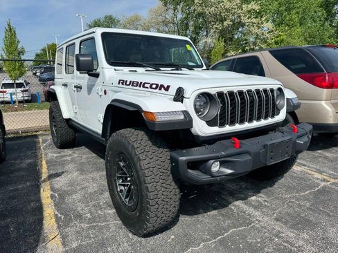 Used 2025 Jeep Wrangler Unlimited Rubicon image 3