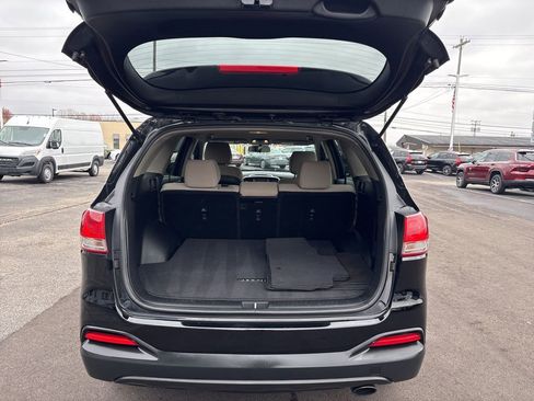Used 2016 Kia Sorento LX image 50