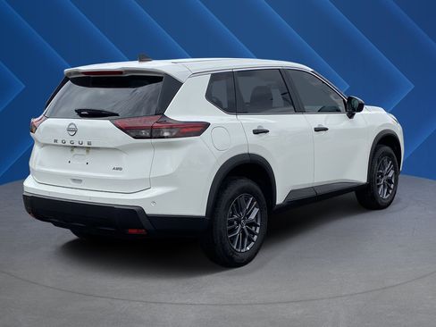 Used 2025 Nissan Rogue S AWD/4WD image 3