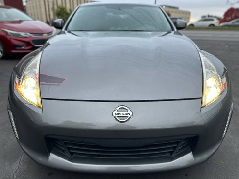 Used 2015 Nissan 370Z Coupe image 16