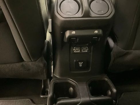 Used 2021 Jeep Gladiator Overland w/ Cold Weather Group image 29