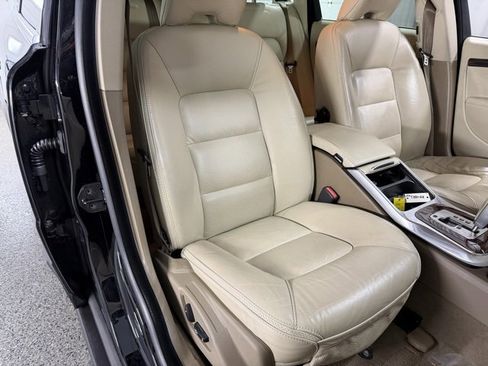 Used 2012 Volvo XC70 T6 image 24