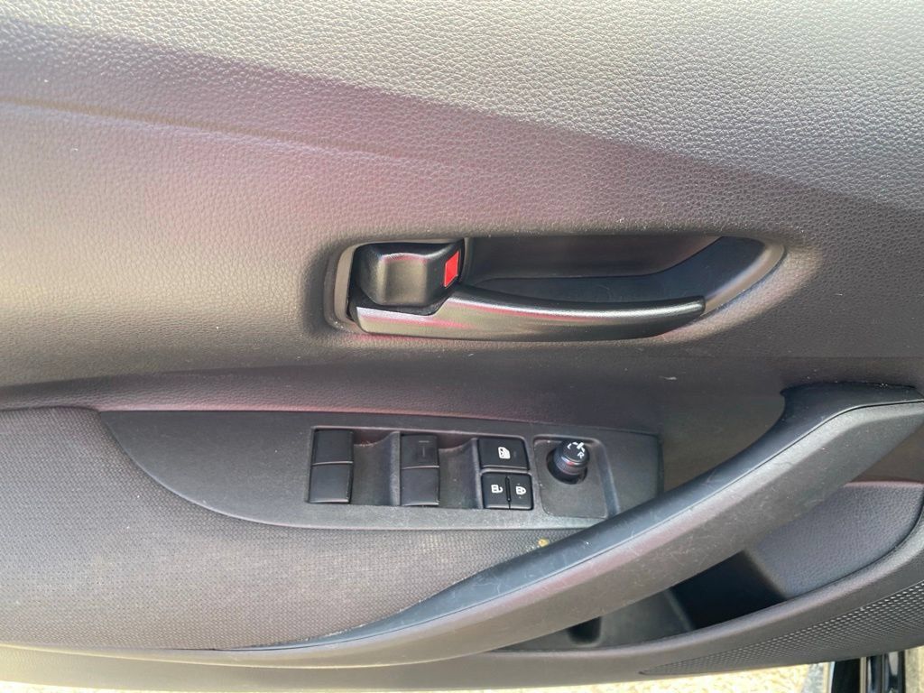 Used 2024 Toyota Corolla LE FWD image 20