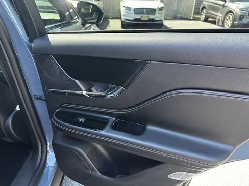 Certified 2023 Lincoln Corsair AWD image 40
