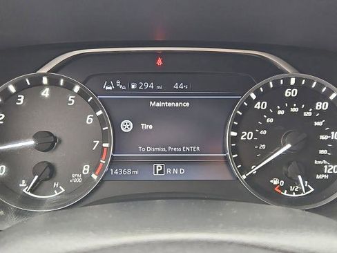 Used 2022 Nissan Frontier SV image 11