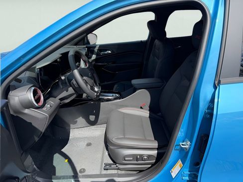 New 2026 Chevrolet Trax RS w/ Driver Confidence Package FWD image 17