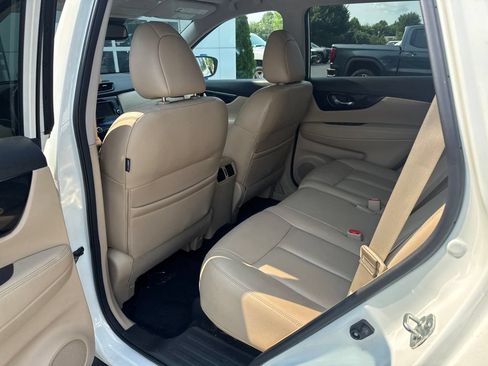Used 2019 Nissan Rogue SL AWD/4WD image 13