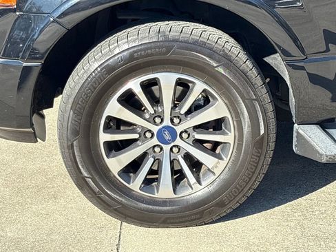 Used 2017 Ford Expedition EL XLT w/ Equipment Group 202A image 12