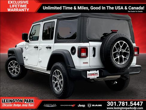 Used 2025 Jeep Wrangler Unlimited Sport AWD/4WD image 4