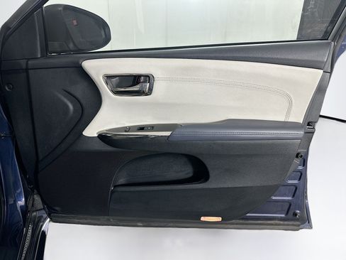 Used 2014 Toyota Avalon XLE Touring FWD image 30