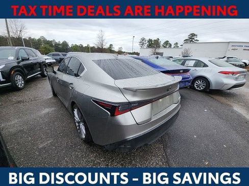 Used 2022 Lexus IS 300 AWD w/ Premium Package image 5