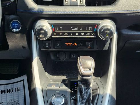 Used 2019 Toyota RAV4 XSE AWD/4WD image 30