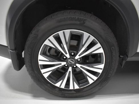 Certified 2023 Nissan Rogue SV AWD/4WD image 10