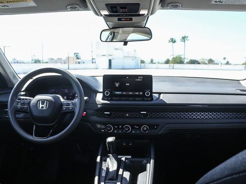 Certified 2023 Honda Accord EX image 11