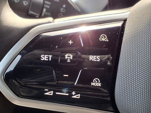 New 2025 Volkswagen ID. Buzz Pro S image 16