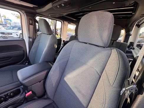 Used 2025 Jeep Wrangler Unlimited Sport S 4xe image 19