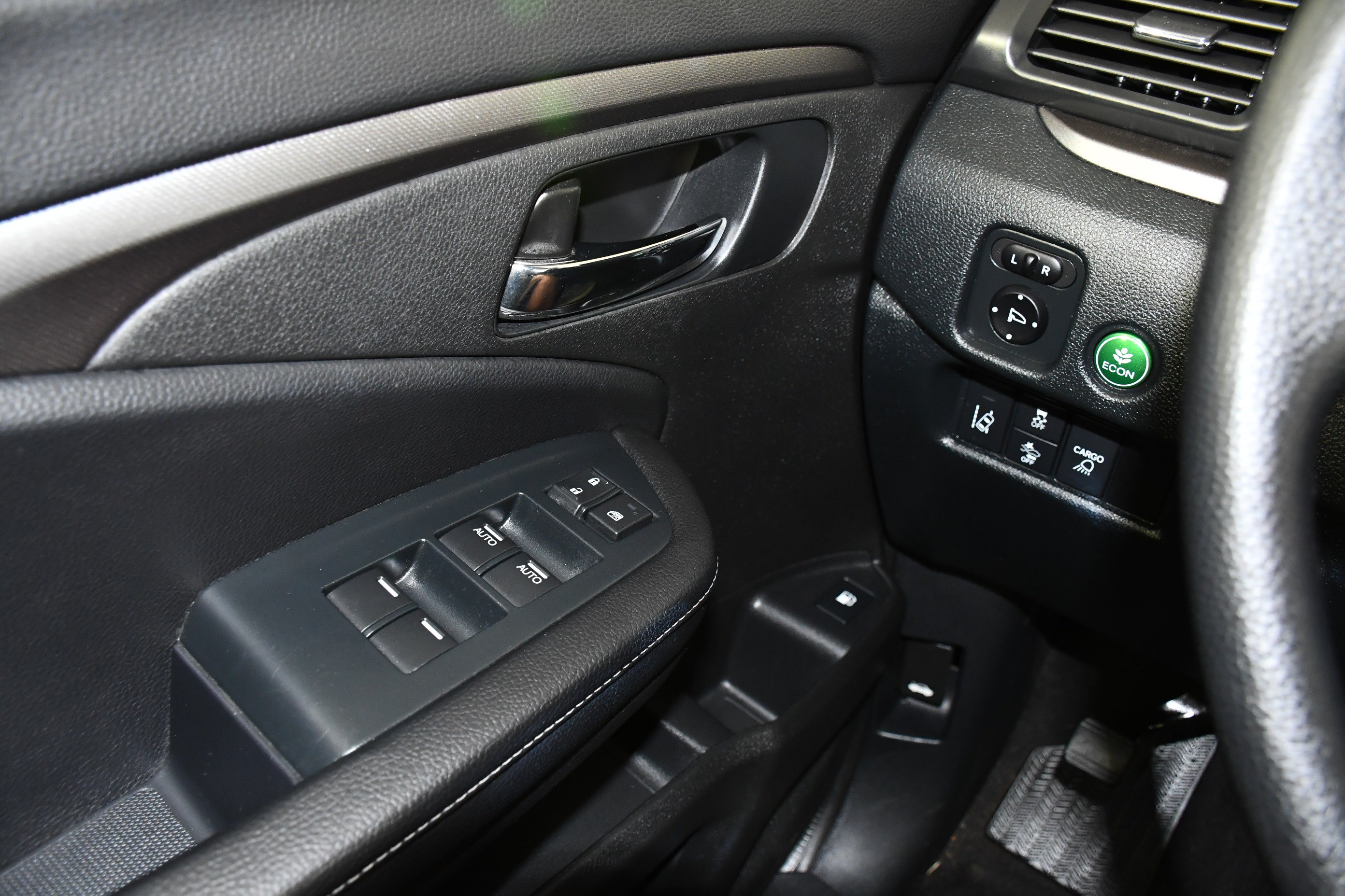 Certified 2023 Honda Ridgeline Sport image 31