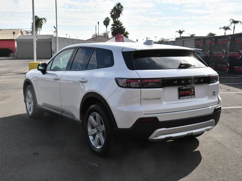 Used 2024 Honda Prologue EX image 6